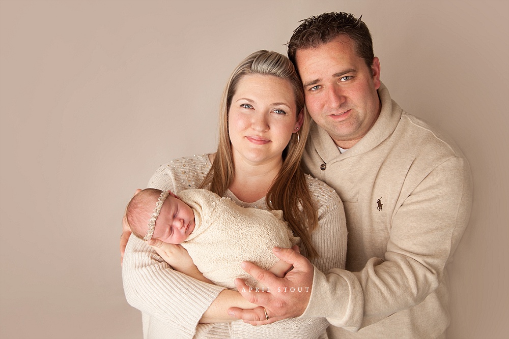 newborn-with-parents-Oklahoma-photographer