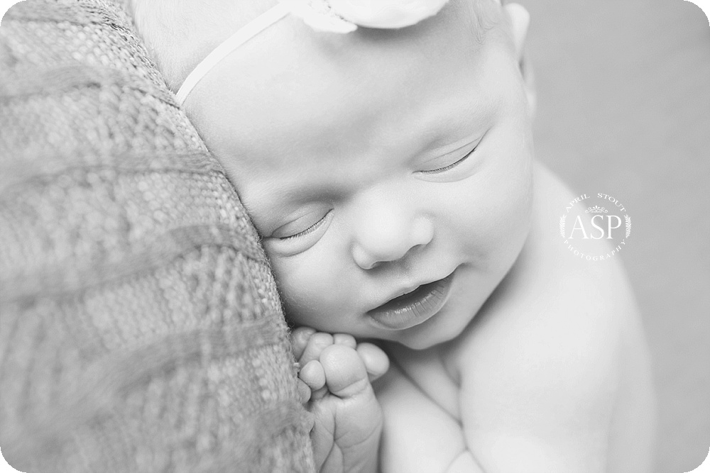 broken-arrow-photographer-infant-baby-newborn