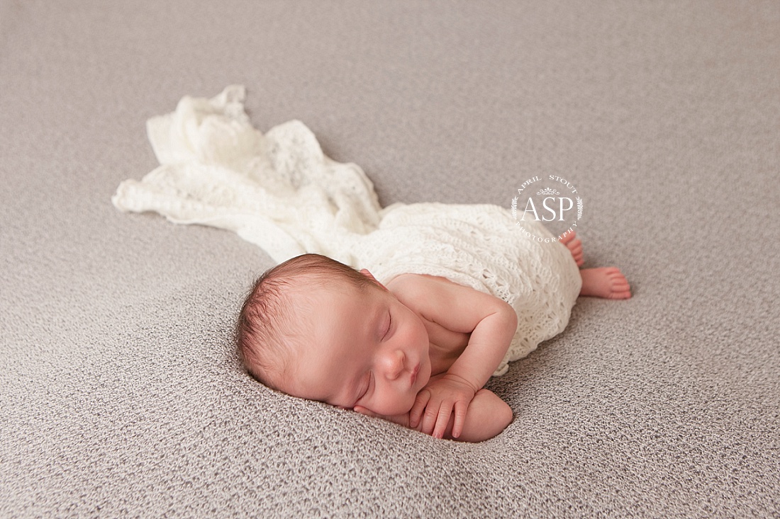 april-stout-baby-girl-hattie-newborn-photography-in-tulsa-oklahoma