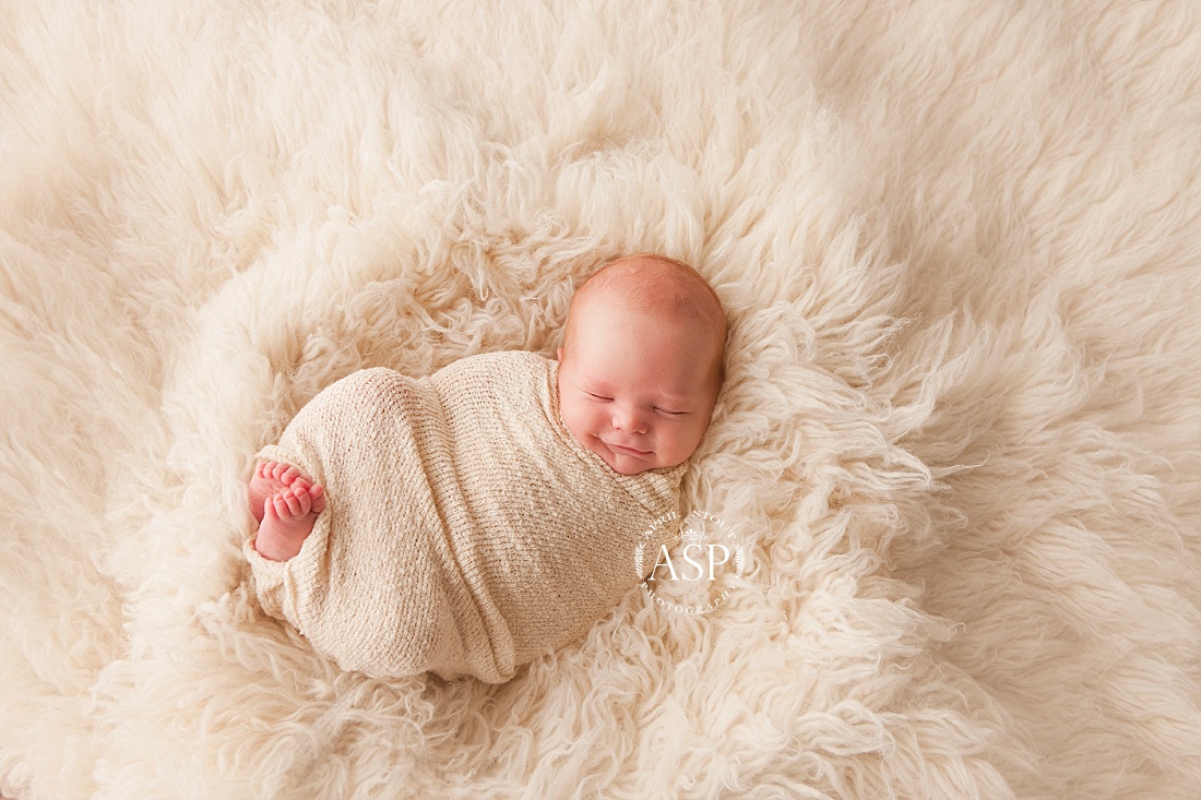 newborn-smile-flokati-wrap-Oklahoma