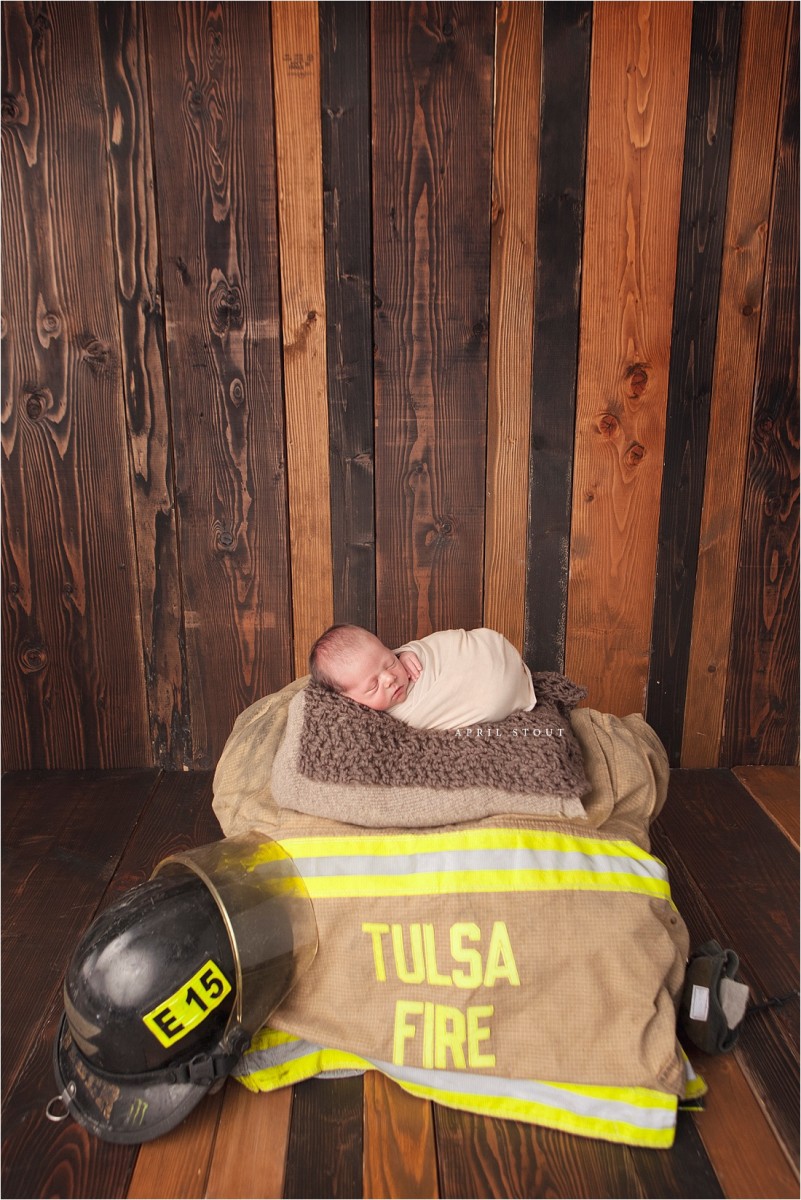 oklahoma-tulsa-fire-department-newborn-photography