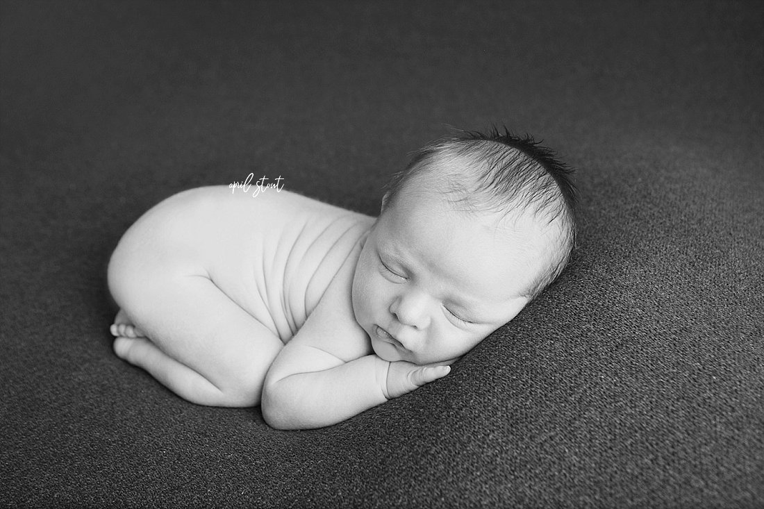 new-baby-newborn-infant-babies-tulsa-owasso-jenks-bixby-claremore-tahlequah-photographer-photography-april-stout