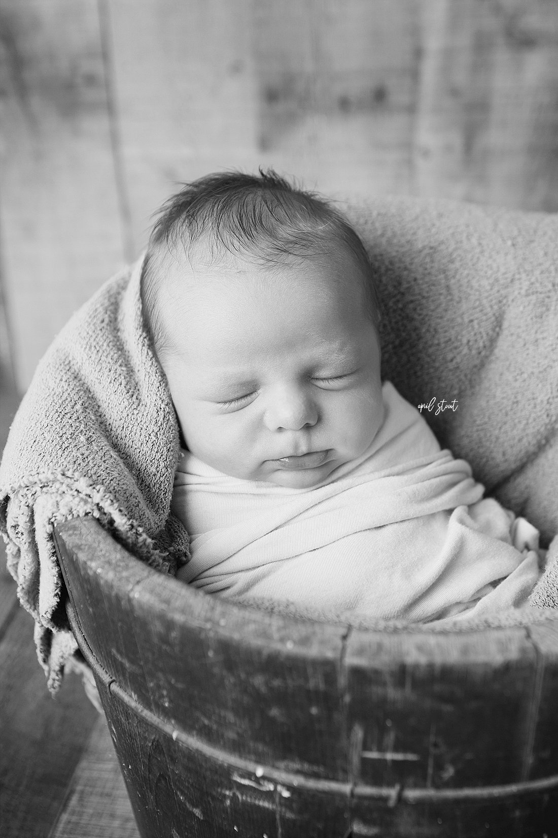 Broken-Arrow-Oklahoma-photographer-new-baby-infant-newborn-April-Stout