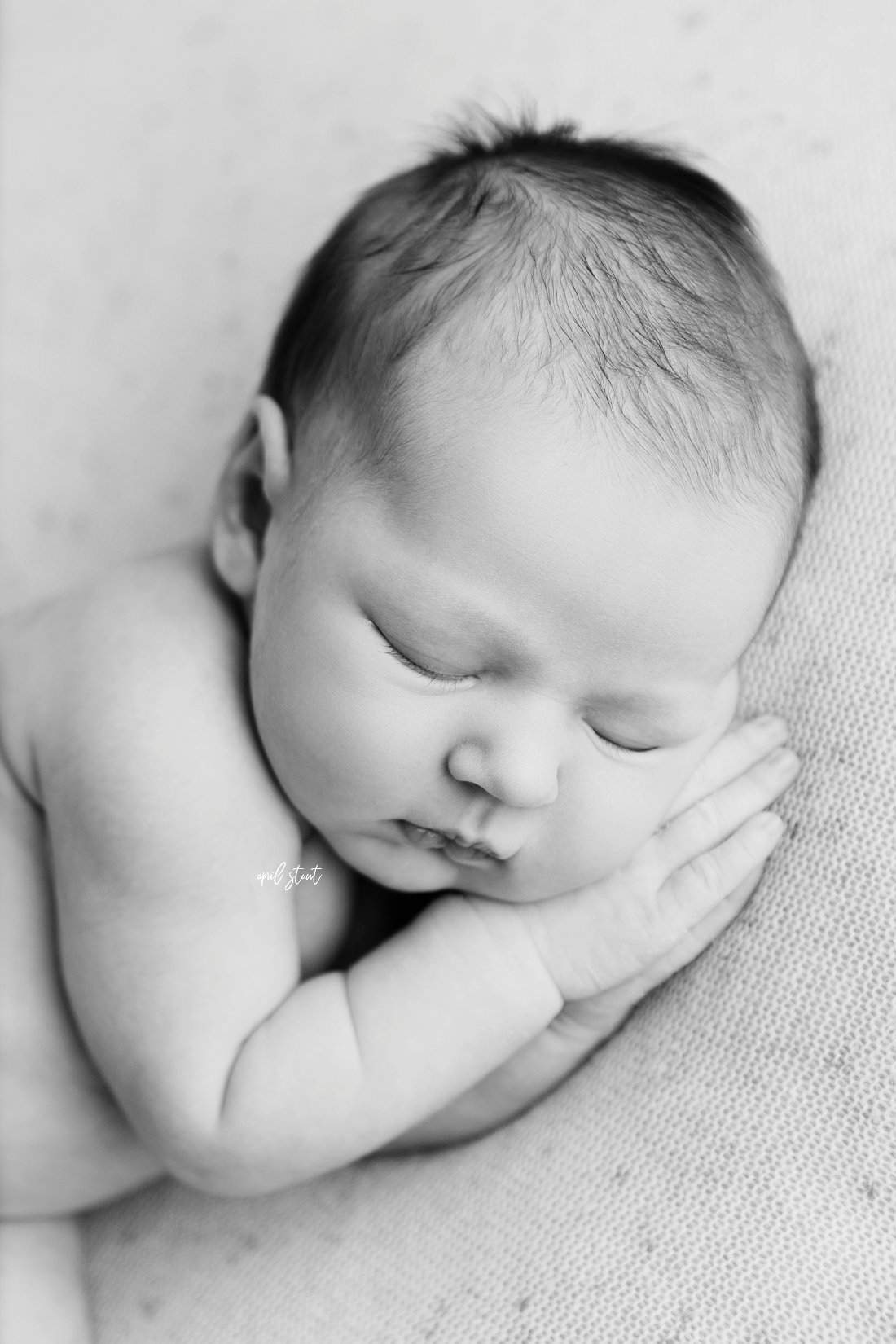 simple-neutral-organic-newborn-photography-Oklahoma