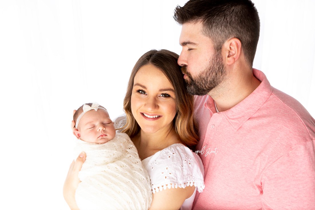 simple-neutral-organic-newborn-photography-Oklahoma