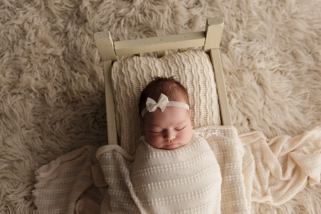 simple-neutral-organic-newborn-photography-Oklahoma