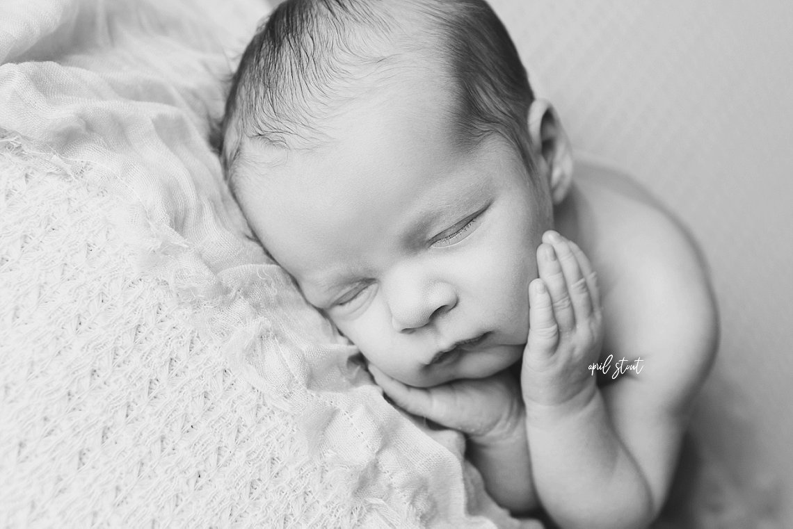 oklahoma newborn photographer April Stout