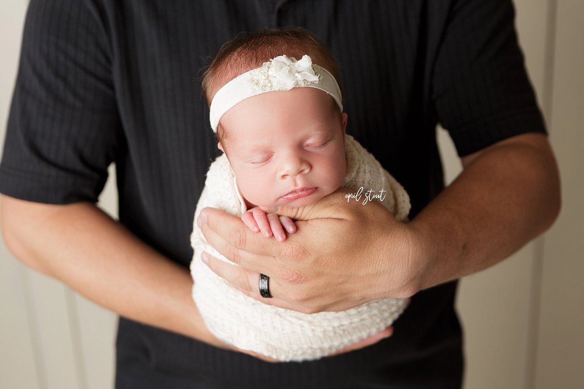 oklahoma newborn photographer April Stout