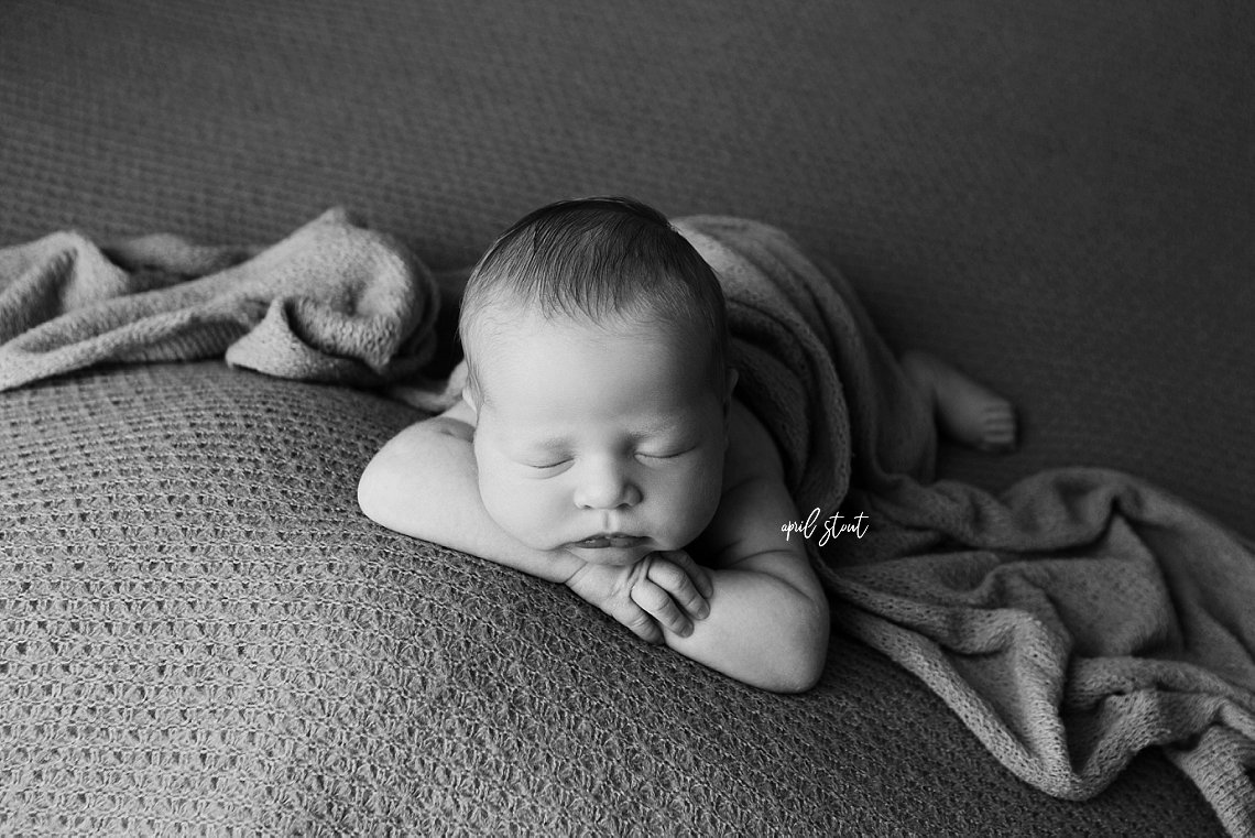 Tulsa Vinita Owasso Claremore baby pictures with April Stout Photography